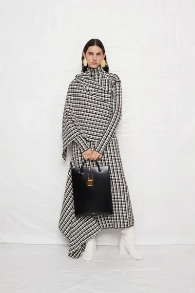 Look 24